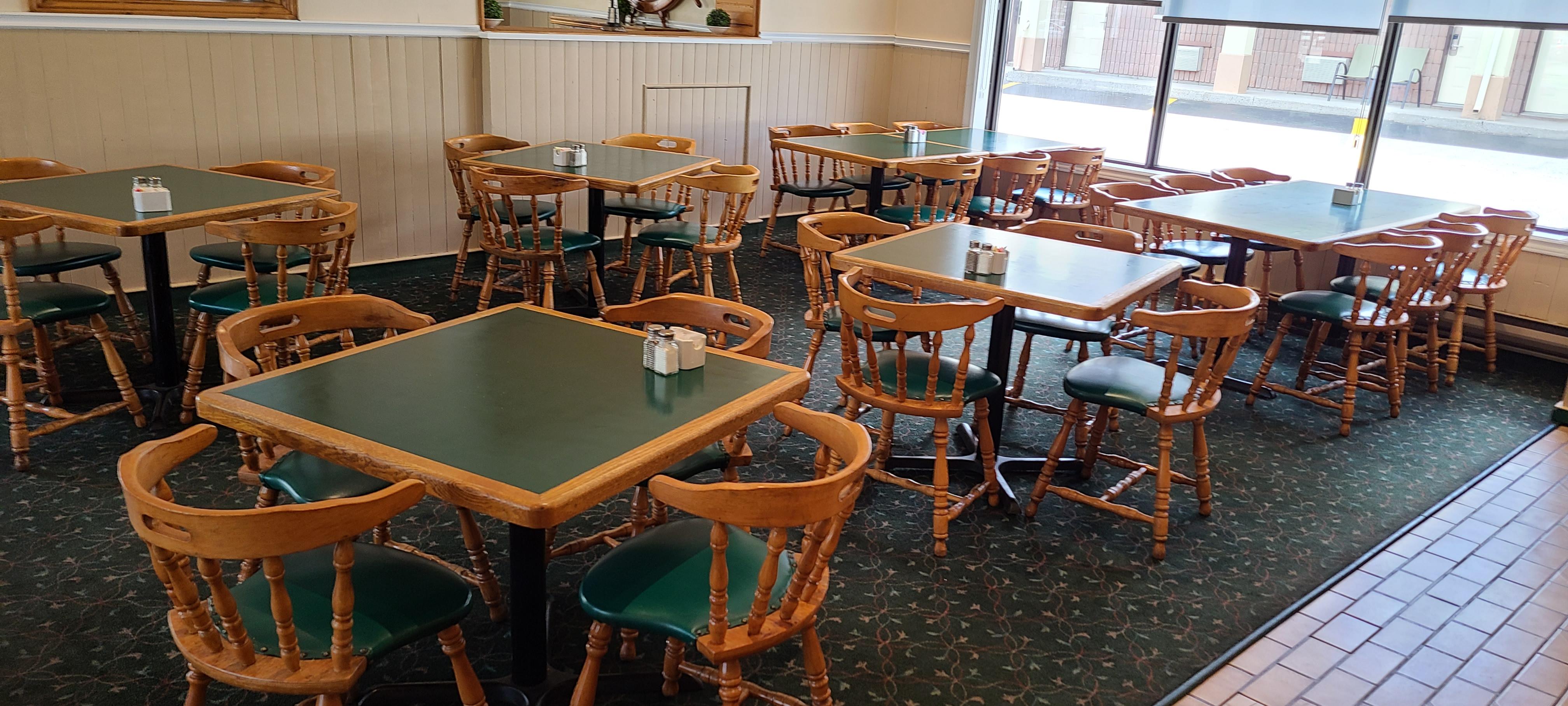 Quality Inn & Suites 1000 Islands Gananoque Exterior photo